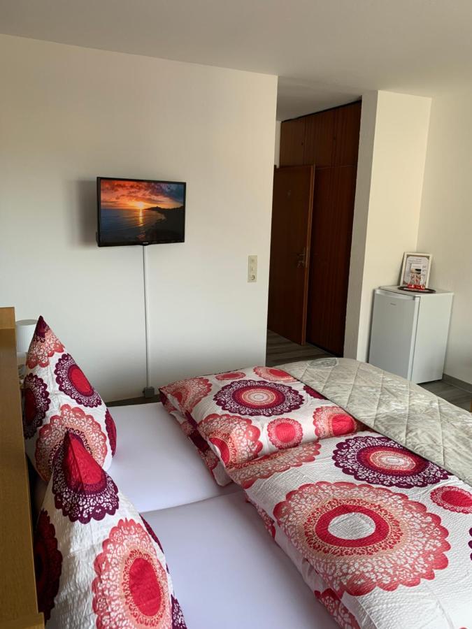 Bed and Breakfast Vina Am Ring Mannebach  Exterior foto