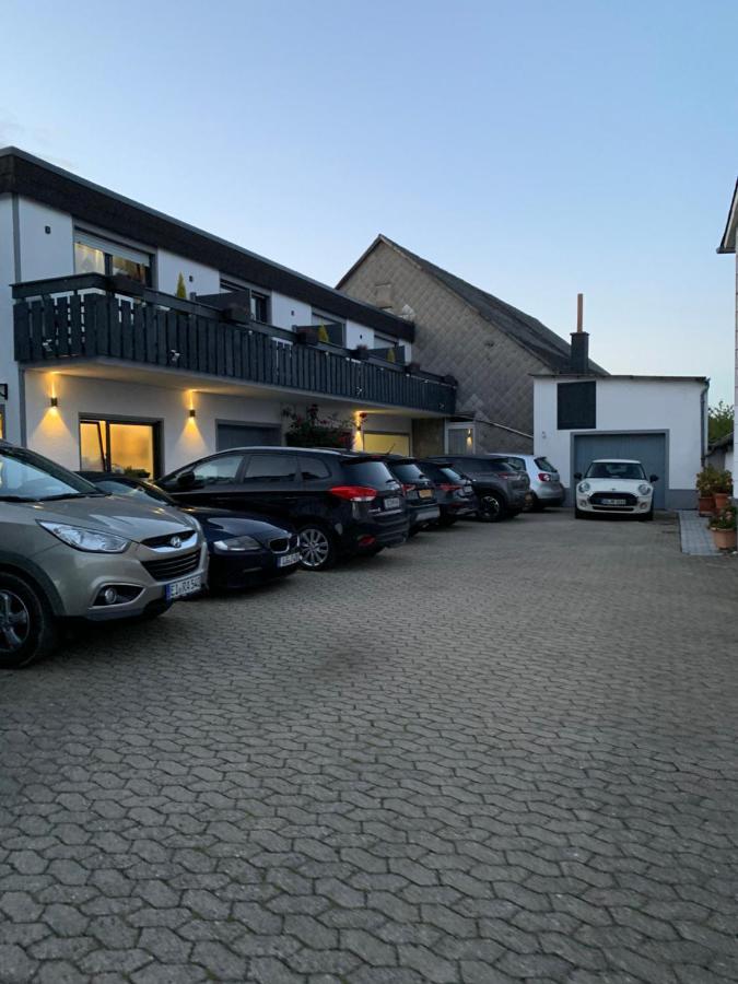 Bed and Breakfast Vina Am Ring Mannebach  Exterior foto