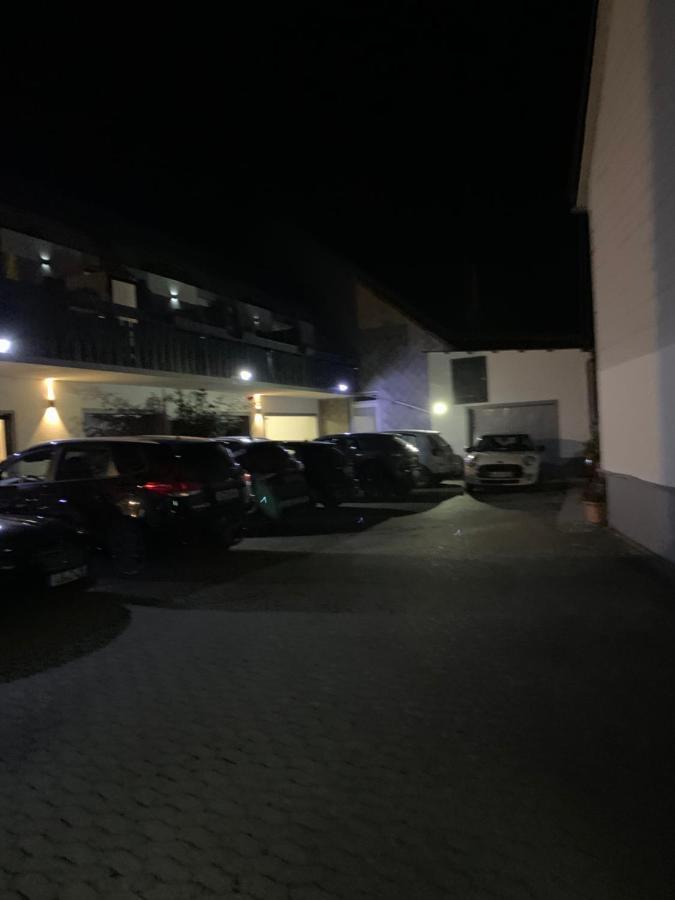 Bed and Breakfast Vina Am Ring Mannebach  Exterior foto
