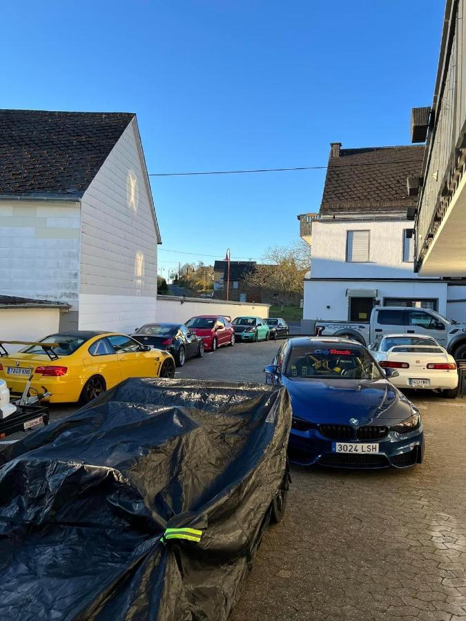 Bed and Breakfast Vina Am Ring Mannebach  Exterior foto